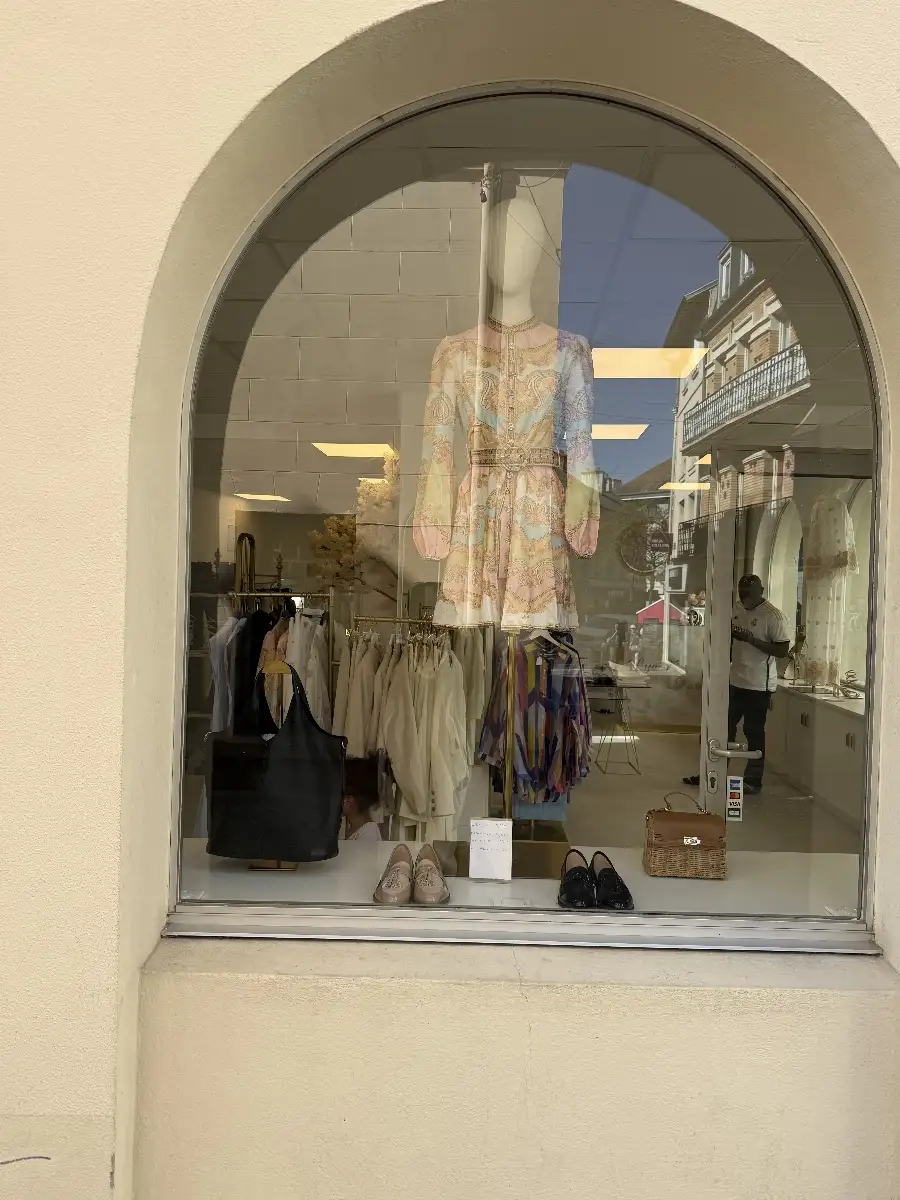 Robe Florence